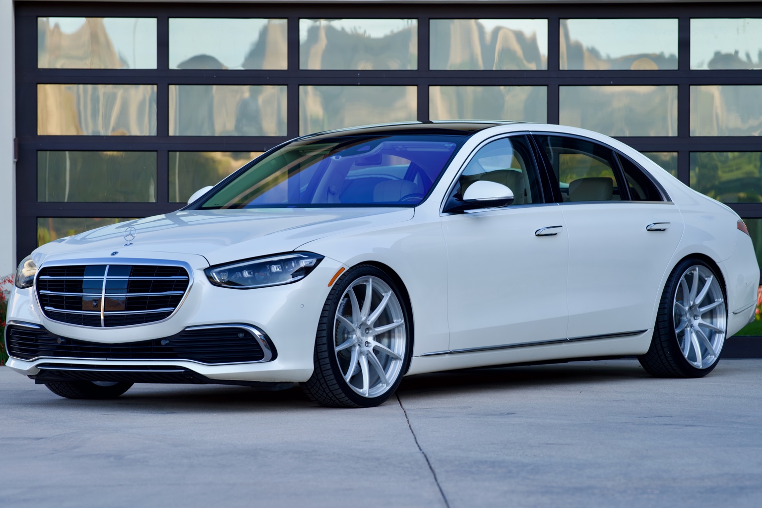 Mercedes-Benz S580